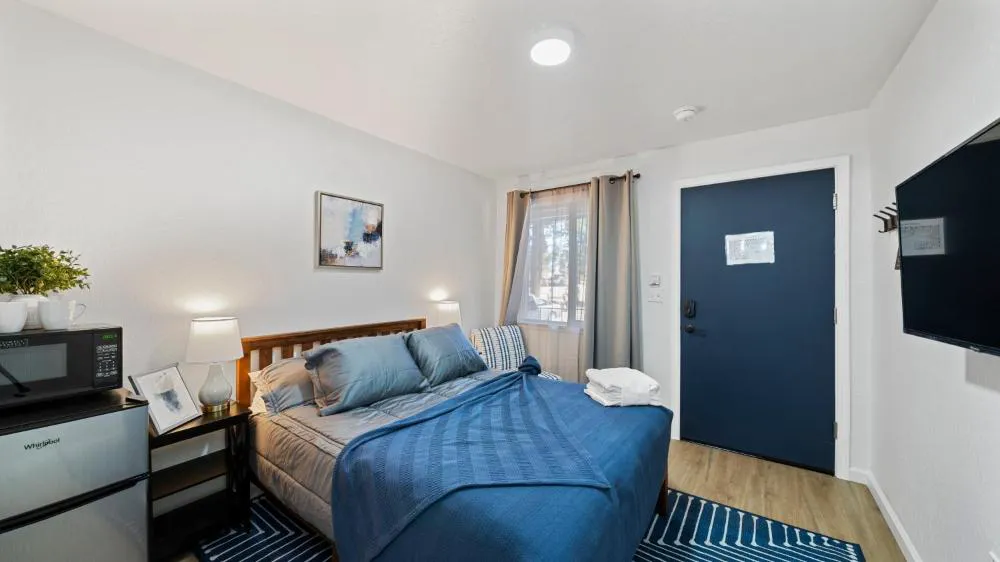 Adventure Lodge hotel hero