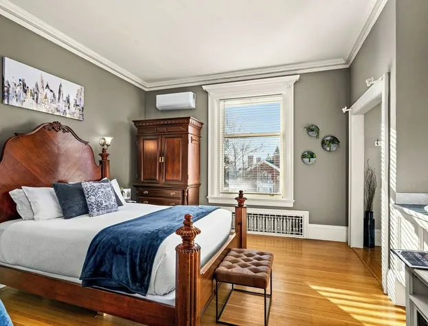 Historic Cotton Mansion Duluth Boutique Hotel hotel detail image 3