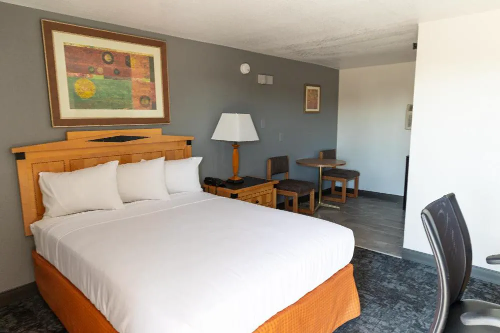 Econo Inn hotel hero