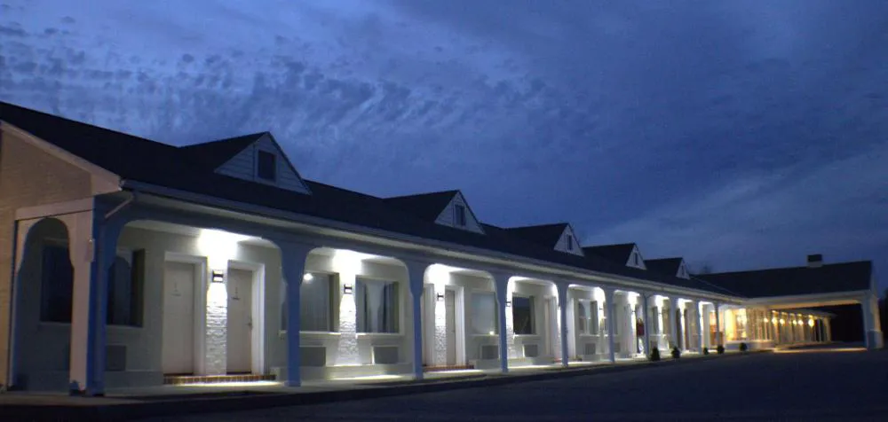 Rockbridge Inn hotel hero