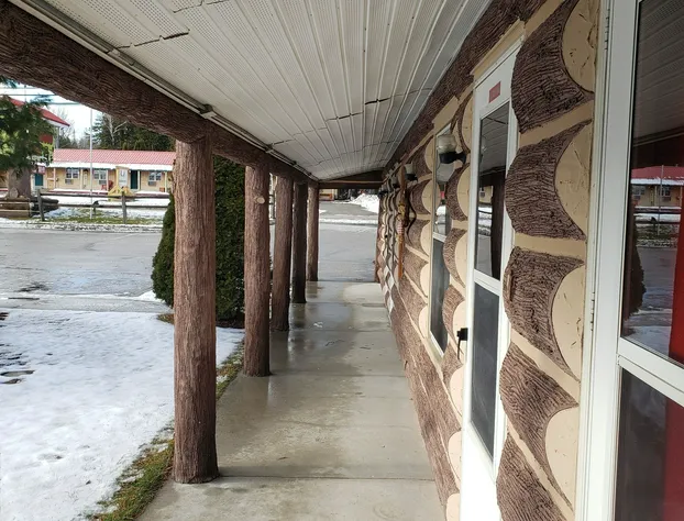 Birchwood Motel hotel detail image 4