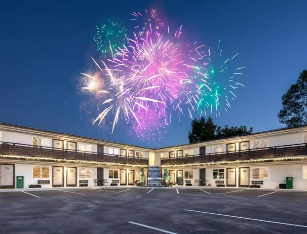 California Inn hotel detail image 1