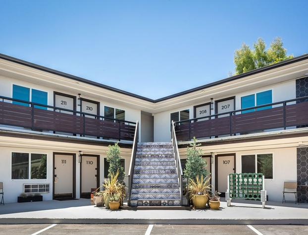 California Inn hotel detail image 1