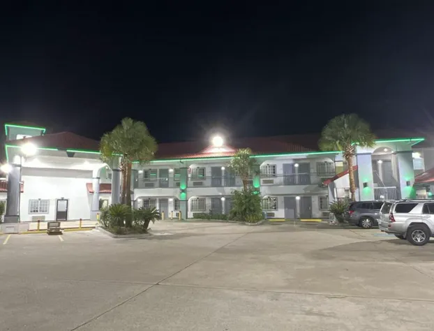 Kiwi Inn Capital O Houston - Hwy 249 hotel detail image 2