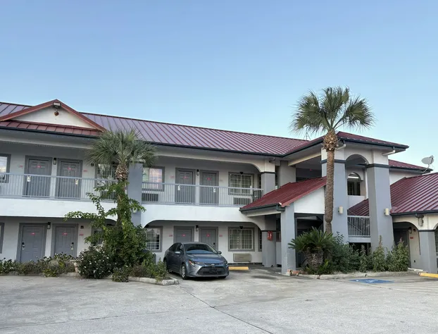 Kiwi Inn Capital O Houston - Hwy 249 hotel detail image 2