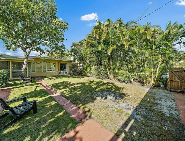 The Lucerne hotel detail image 3