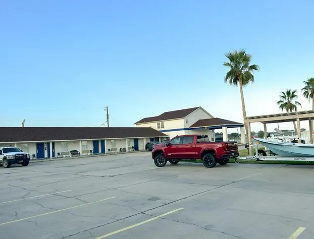 Coastal Bend Motel & RV Park hotel detail image 2