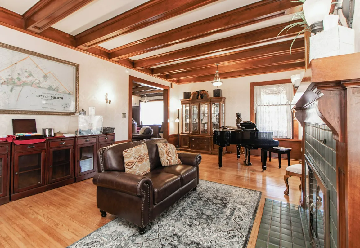 GG Barnum Mansion hotel hero