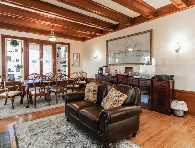 GG Barnum Mansion hotel detail image 2