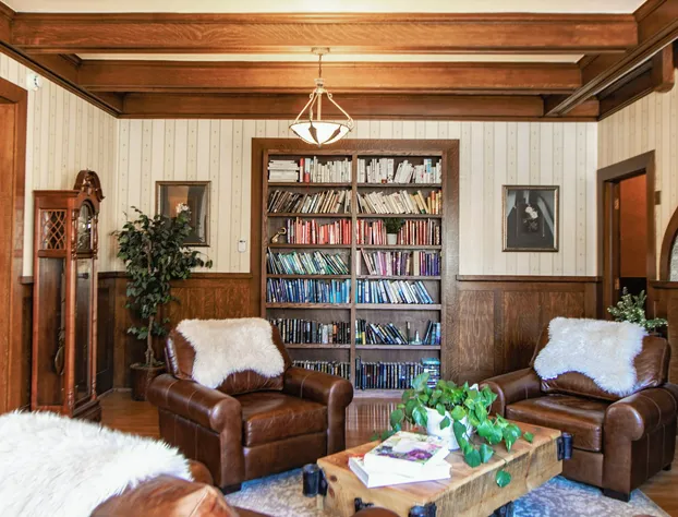 GG Barnum Mansion hotel detail image 3