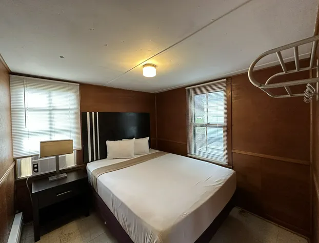 Uncle Toms Cottages hotel detail image 2