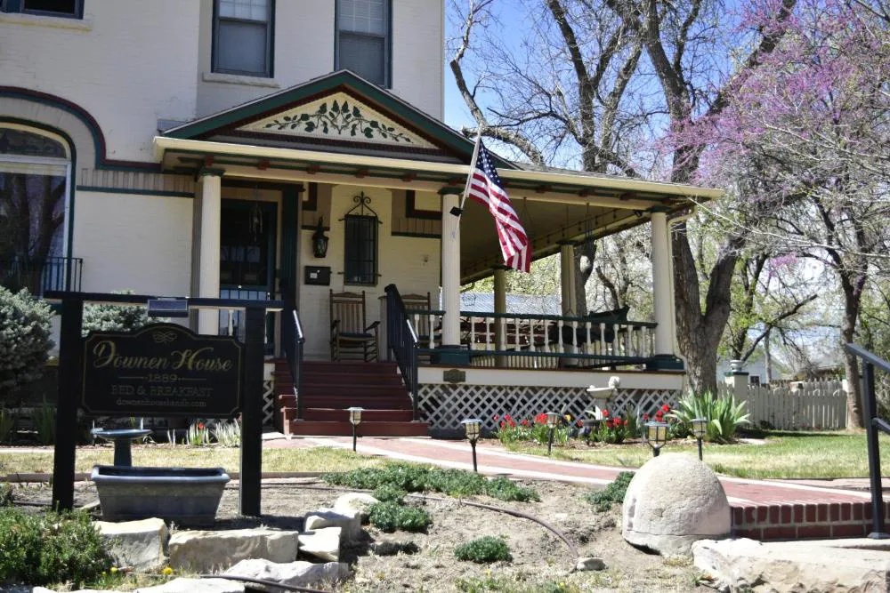 Downen House Bed & Breakfast hotel hero