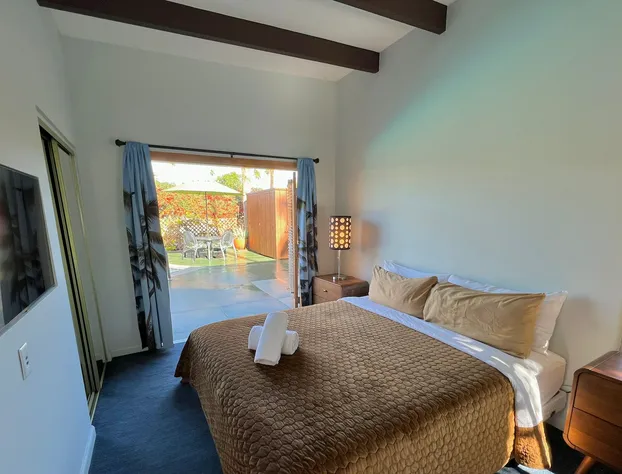 Atrium Palm Springs - G A Y mens Resort hotel detail image 3