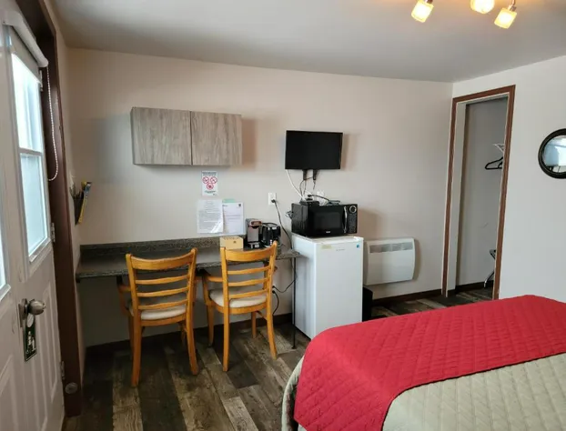 Motel Au Bord de l'eau hotel detail image 1