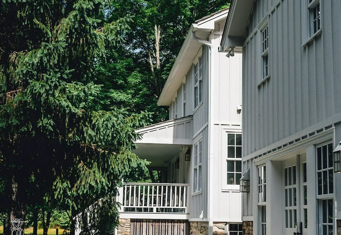 The Inn at Little Pond Farm hotel hero