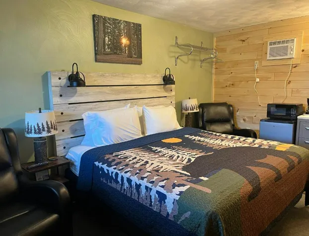 Cedars Motel hotel detail image 1