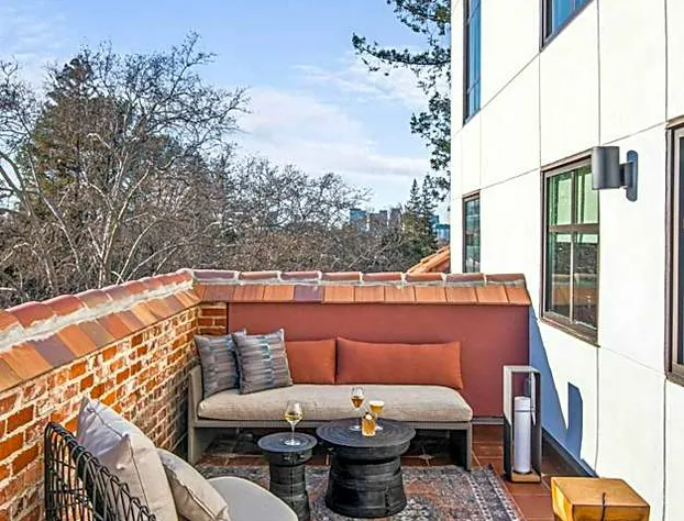 Hyatt House Sacramento/Midtown hotel detail image 2