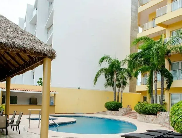 Condos Marina H hotel detail image 1