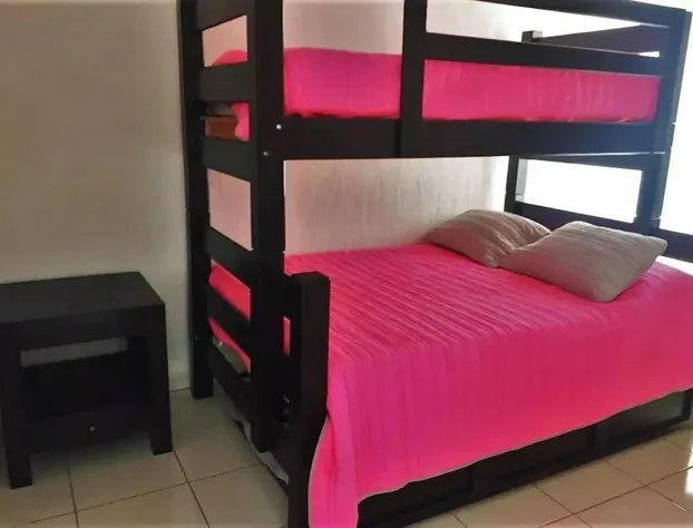 Condos Marina H hotel detail image 2