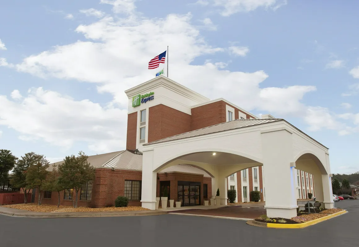 Holiday Inn Express Fredericksburg Southpoint, an IHG Hotel hotel hero