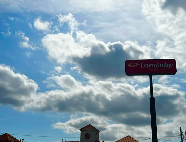 Econo Lodge Inn & Suites Downtown San Antonio hotel detail image 4