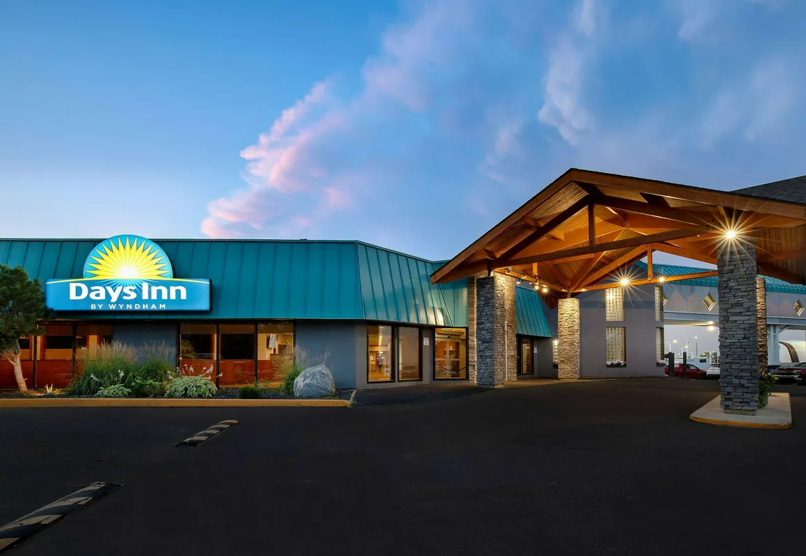 Days Inn & Conference Centre by Wyndham Prince Albert hotel hero