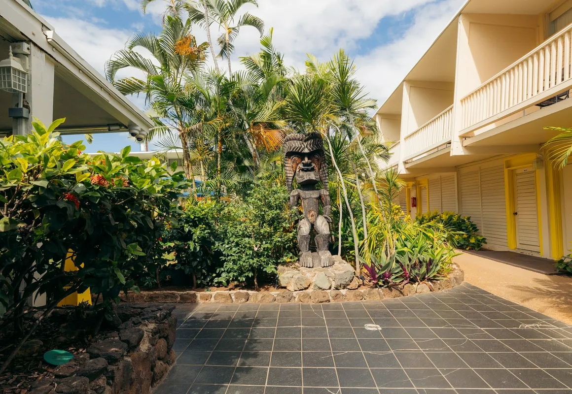 Waikiki Heritage Hotel hotel hero