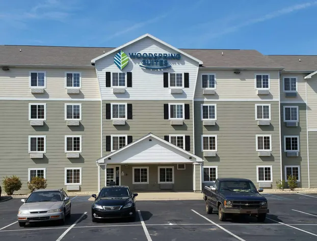 Suburban Studios Watford City hotel detail image 1