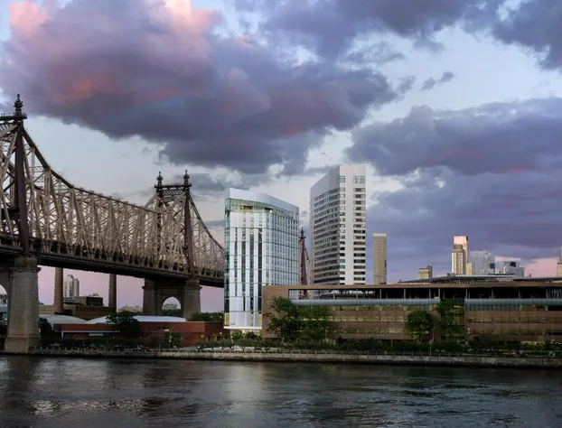 Graduate by Hilton New York hotel detail image 1