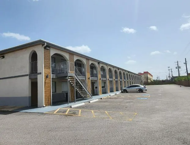 Signature Inn Houston Galleria hotel detail image 1