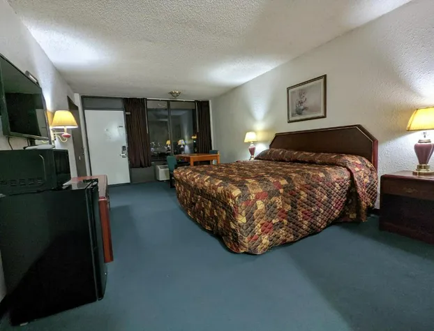 Luxury Inn hotel detail image 4