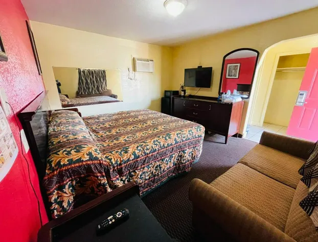 Royal Palms Motel & RV Park hotel detail image 4