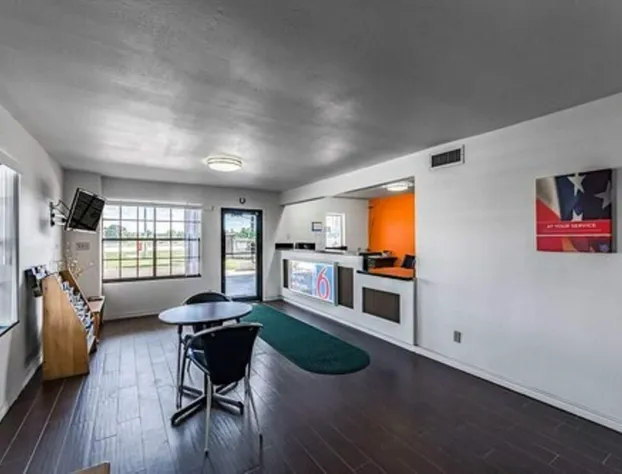 Giddings Executive Inn hotel detail image 1