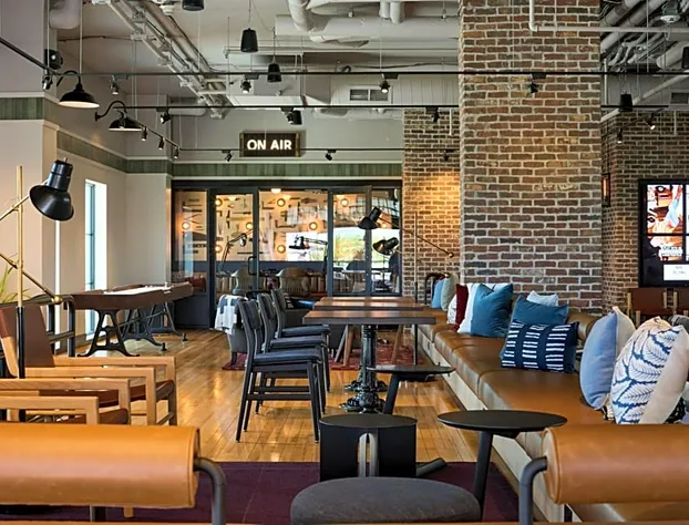 Moxy Charleston Downtown hotel detail image 4