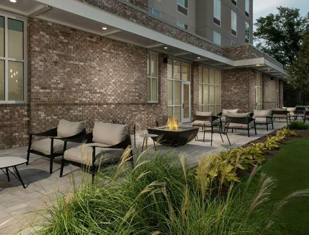 Hilton Garden Inn Pensacola Downtown hotel detail image 2