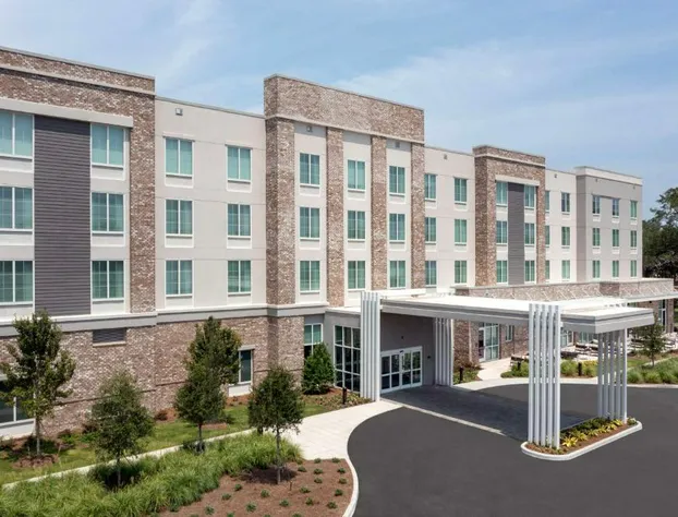 Hilton Garden Inn Pensacola Downtown hotel detail image 1