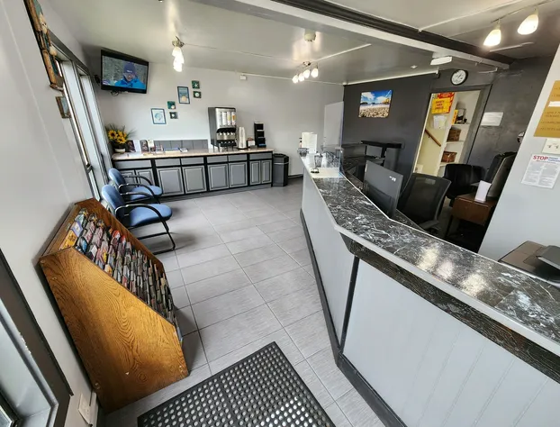 Omeo Suite Glass Beach hotel detail image 2