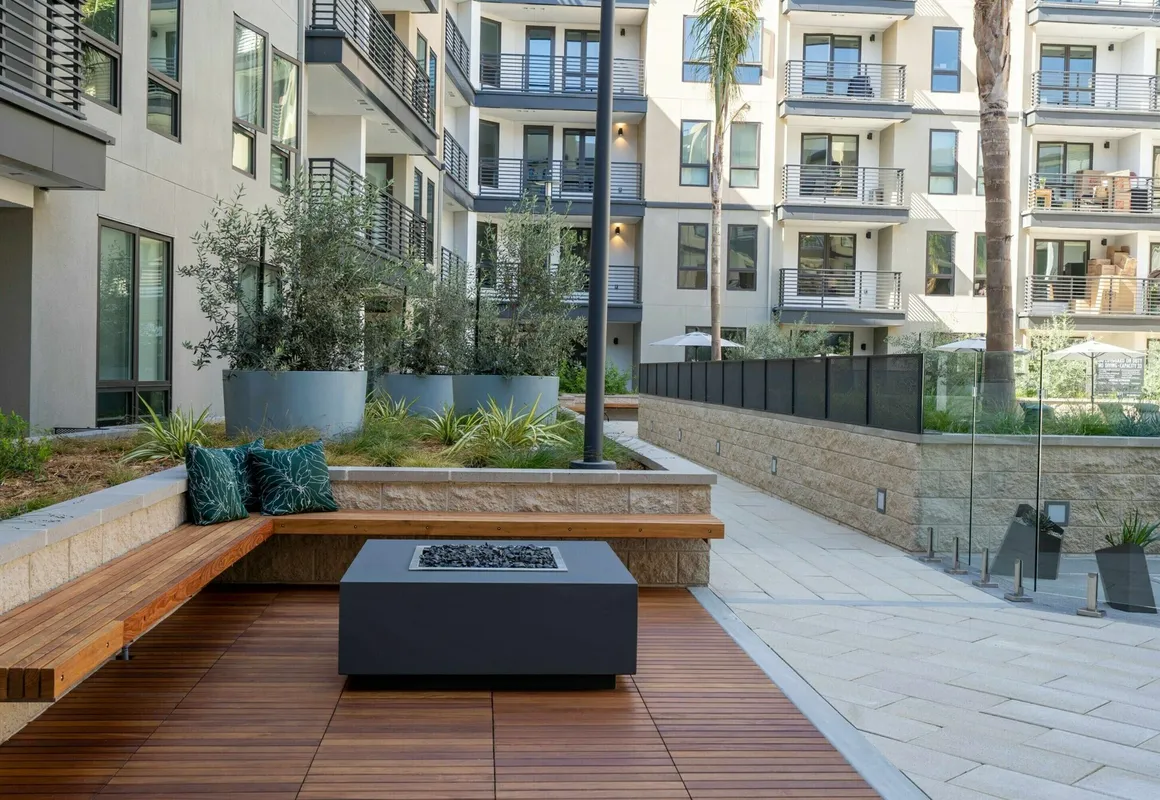 MV Apartments hotel hero