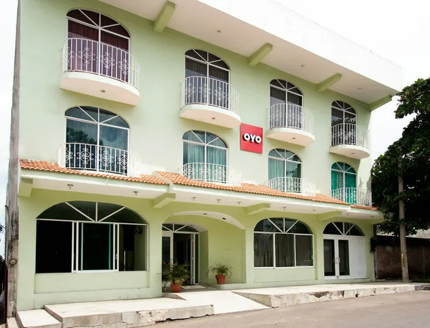 OYO Hotel Estacion,José Cardel,Parque Central Revolución hotel detail image 1