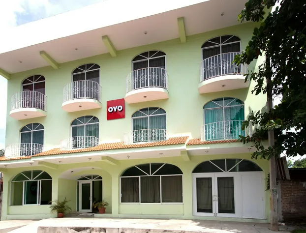 OYO Hotel Estacion,José Cardel,Parque Central Revolución hotel detail image 2