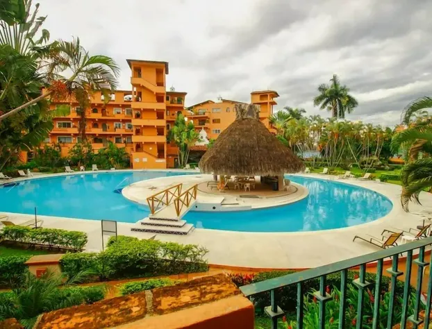 Condo Psol By Trvl2hm hotel detail image 1