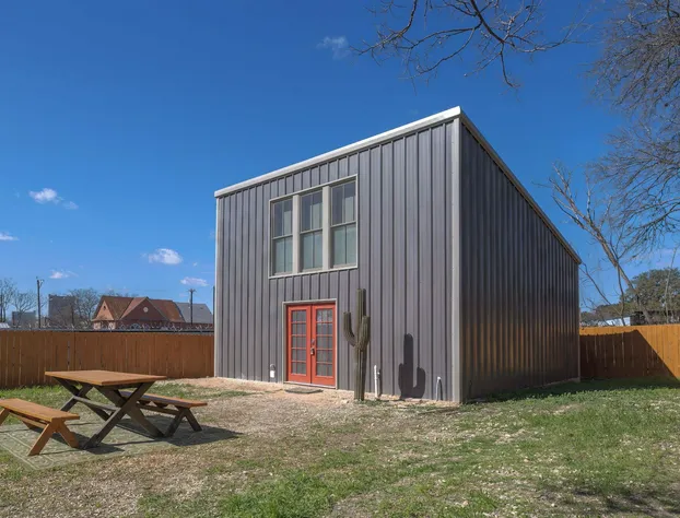 Gorgeous Guesthouse Near Amazing Downtown hotel detail image 2