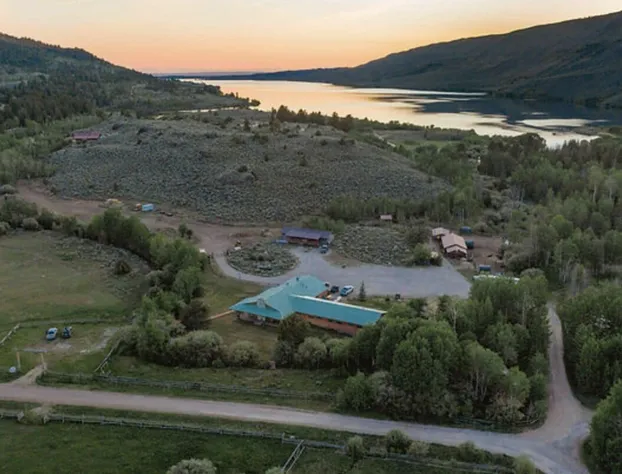 Boulder Lake Lodge hotel detail image 1