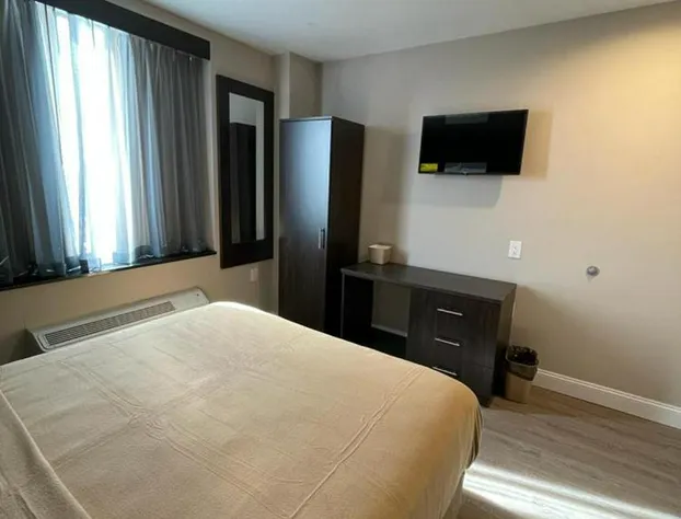 Royal Hotel Bronx hotel detail image 4