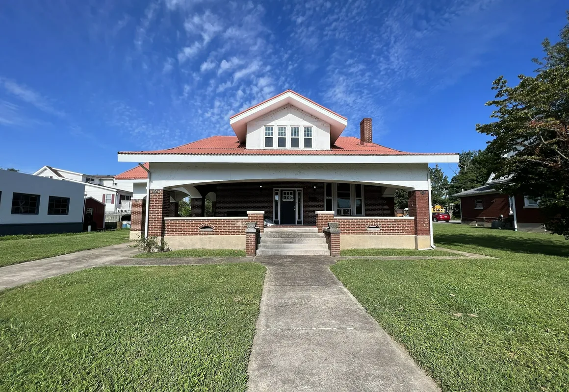 Homestay on Main by Twin Lakes Creamery hotel hero