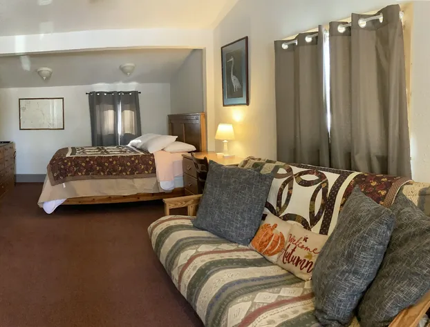 Musky Joes Twin Pines Resort hotel detail image 2