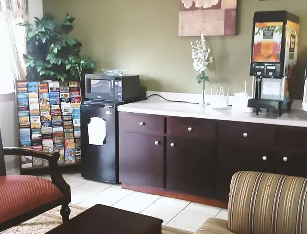 Blue Way Inn & Suites By Jasper Houston hotel detail image 3