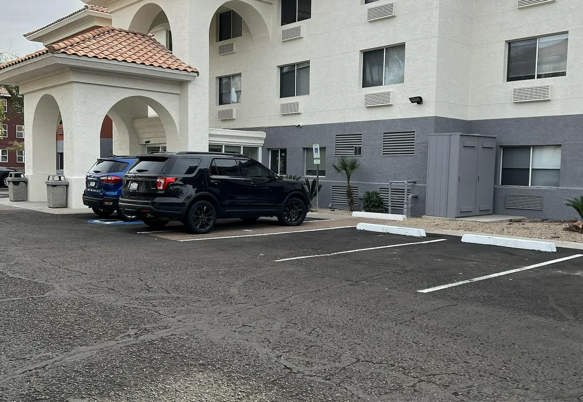 Holiday Inn Express & Suites Phoenix - Mesa West by IHG hotel hero