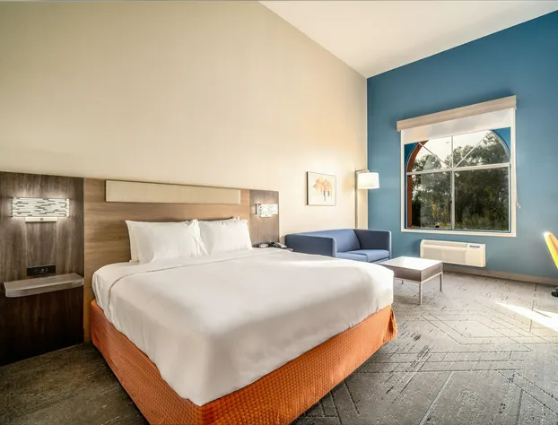 Holiday Inn Express & Suites Phoenix - Mesa West by IHG hotel detail image 3