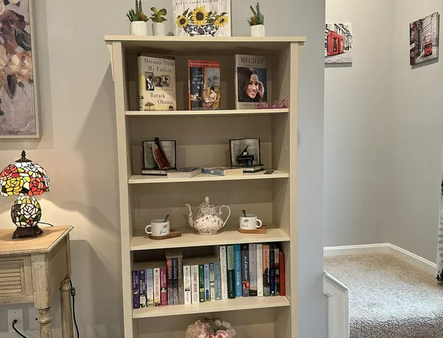 Book Lovers Inn hotel detail image 2